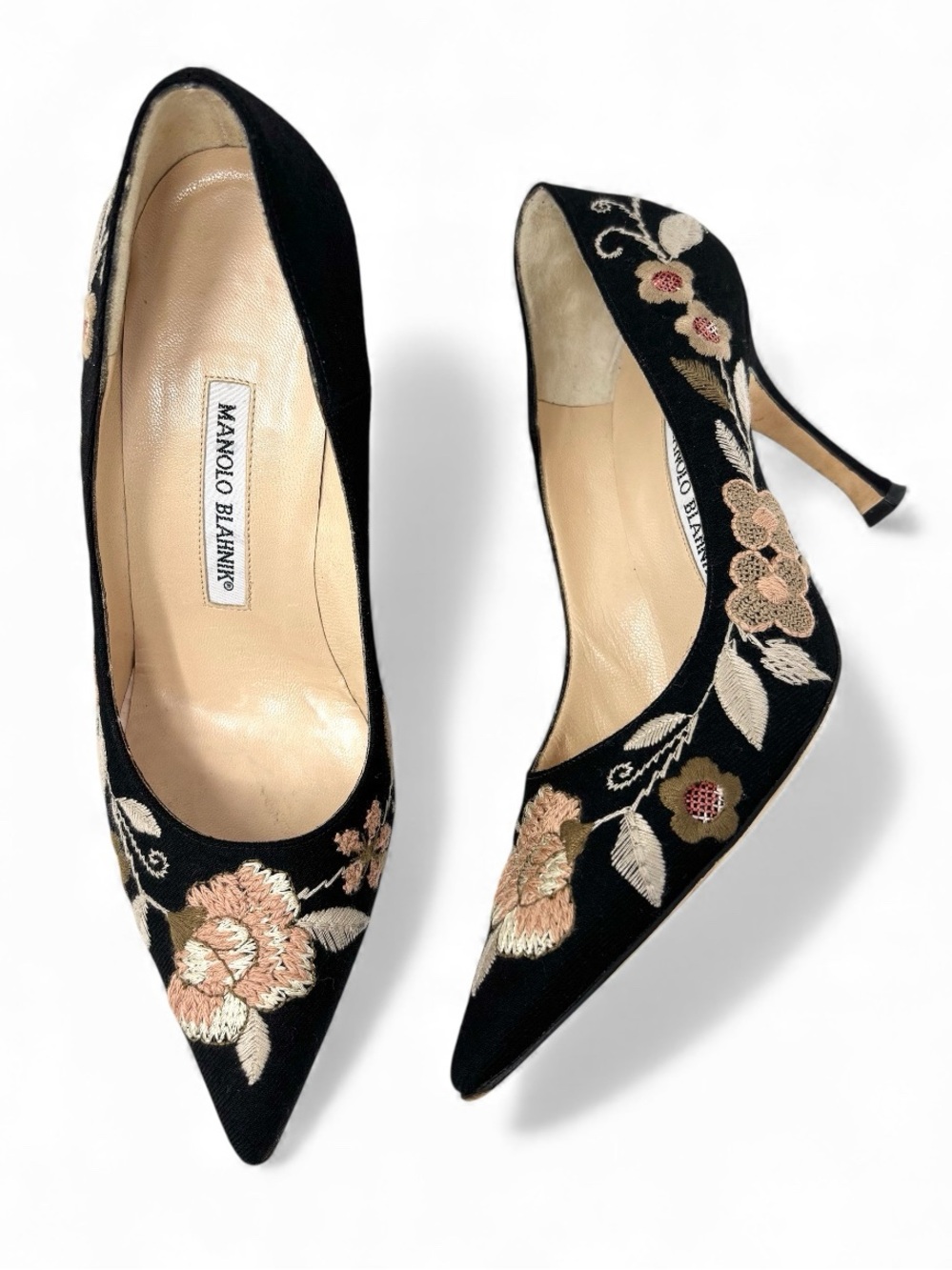 Manolo Blahnik Black Floral Embroidered Canvas Kayal Pointed Toe Pumps Size 37.5
